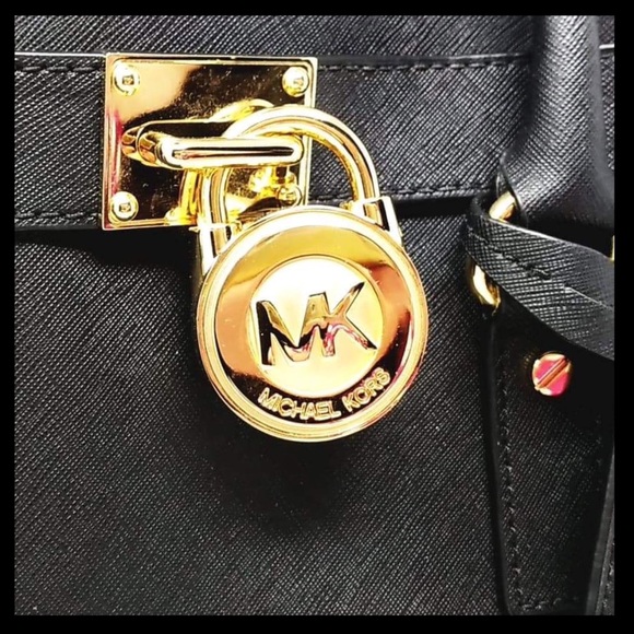 Michael Kors Hamilton Large Saffiano Leather Tote Black With Gold - Picture 4 of 16